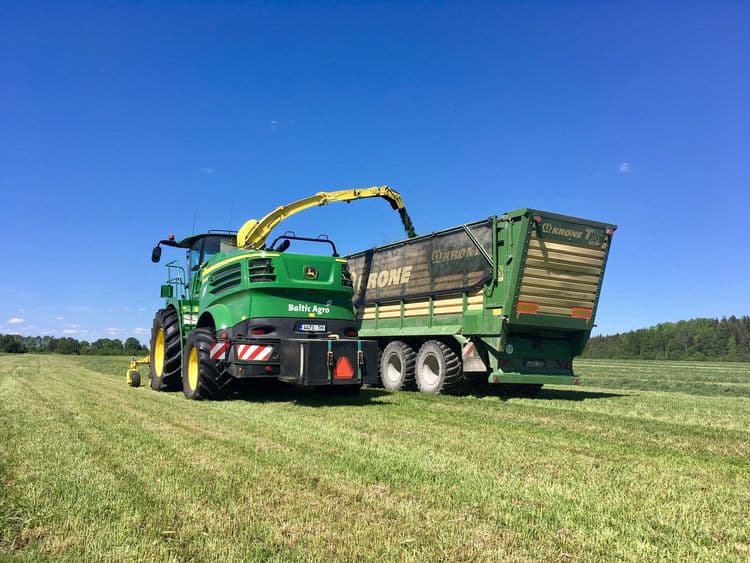 Rohusilo koristus ja vedu